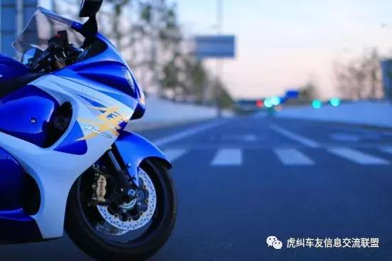 suzukigsx-r1000r,铃木隼2023款hayabusa测评