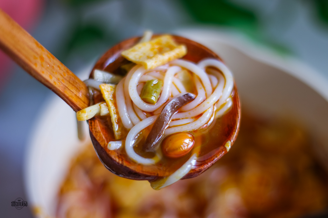 好欢螺加辣加臭螺蛳粉的正确煮法,李子柒柳州螺蛳粉的正确煮法视频