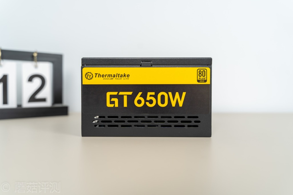 ttgt550金牌全模组电源,tt半模组电源550w