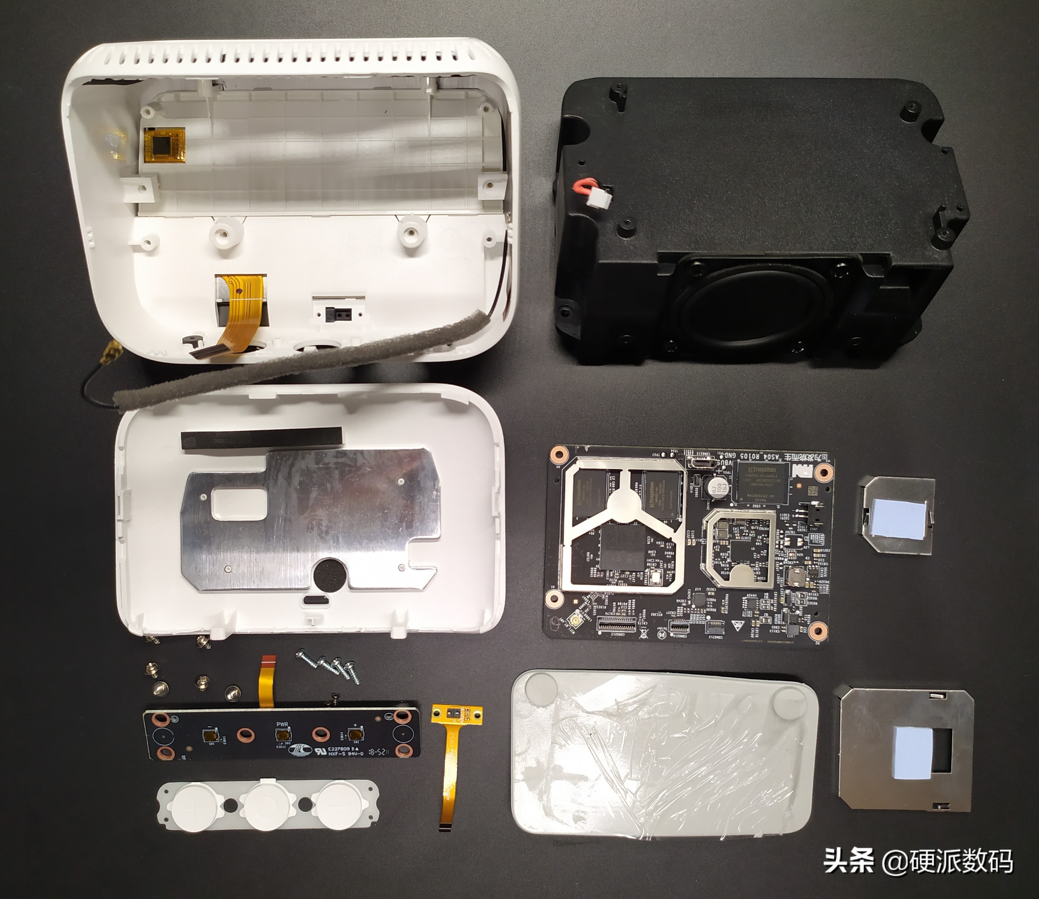 拆解小爱触屏音箱8,小米小爱触屏音箱拆机