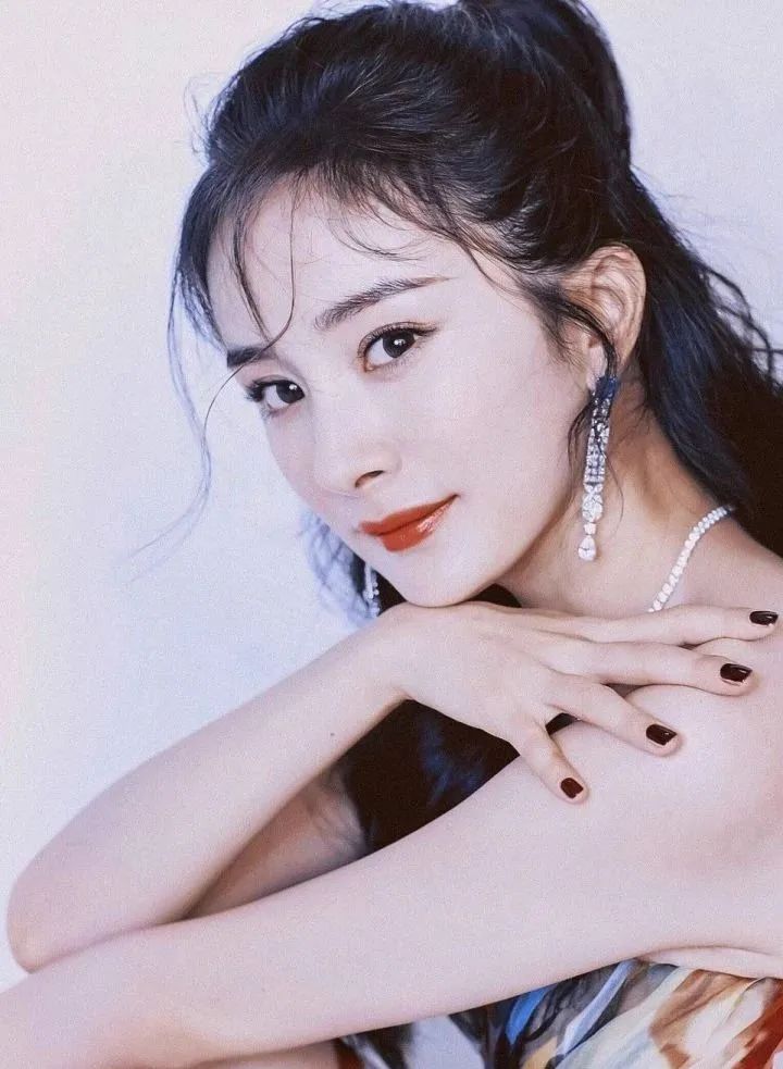 杨幂23岁旧照曝光图文,杨幂郭襄精修图片