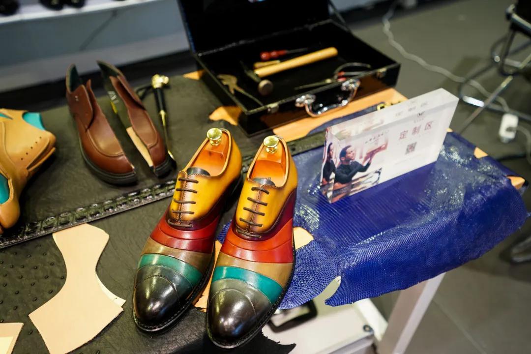 男装女装潮流感爆棚,冬季潮流男装女装穿搭