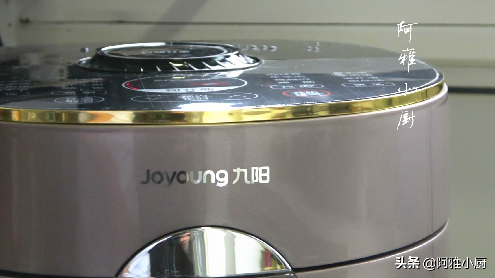 猪蹄不放油怎么做好吃又软烂,猪蹄新做法酥香软烂外焦里嫩