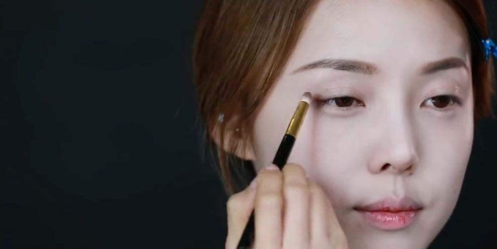 袁姗姗、唐嫣、马思纯的“伪素颜”，满满都是眼妆的硬技巧