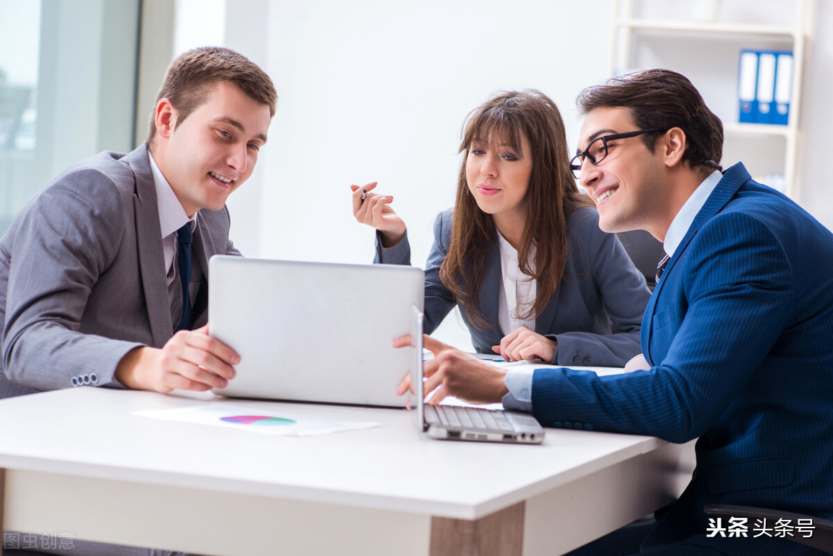 把例会开成了“过堂会”或“一言堂”，这有一招，开会特有效率