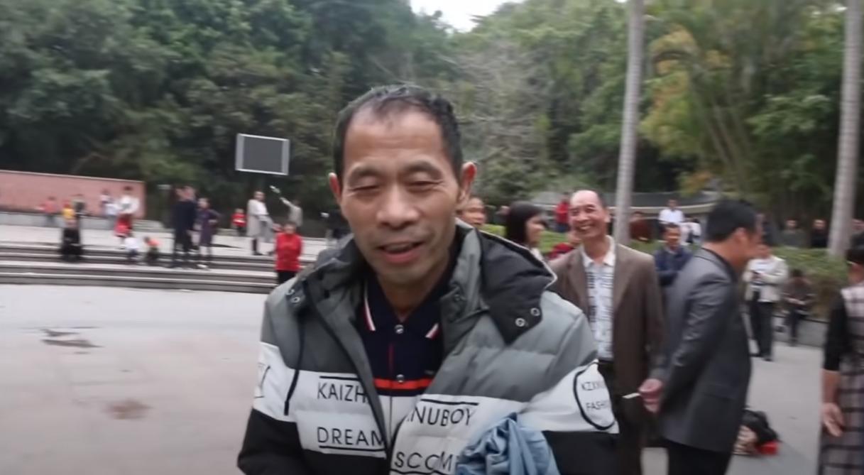 揭秘三和大神：日结1天玩3天，年纪轻轻为何自甘堕落？纪录片