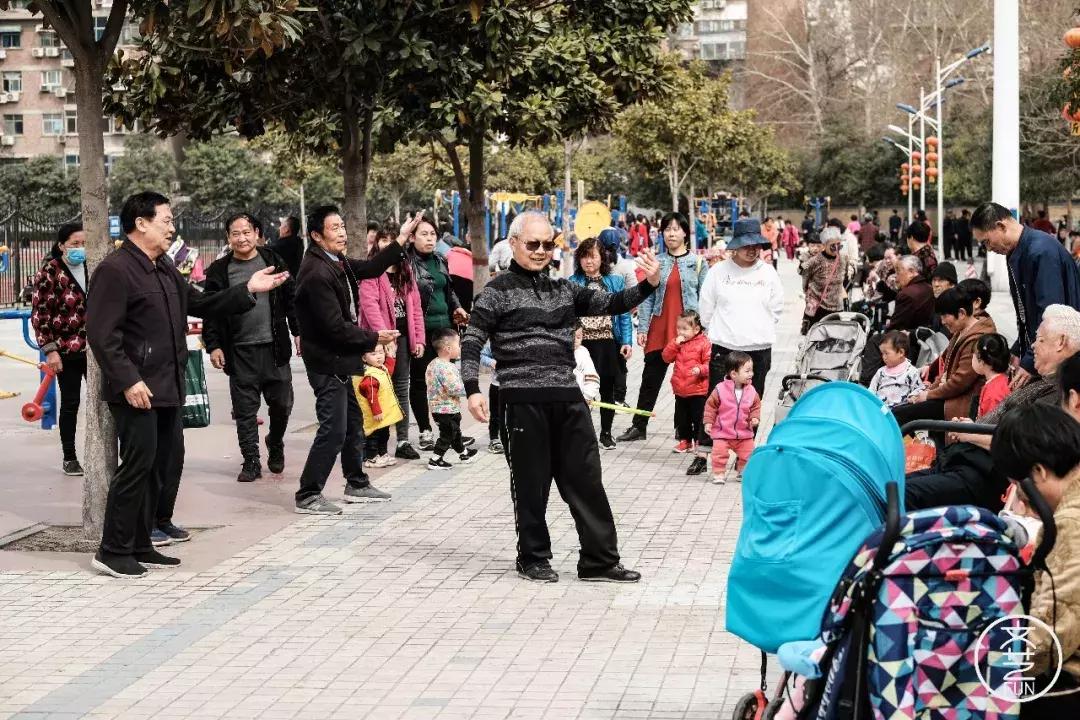 郑州火车头体育场老照片,郑州市火车头体育场