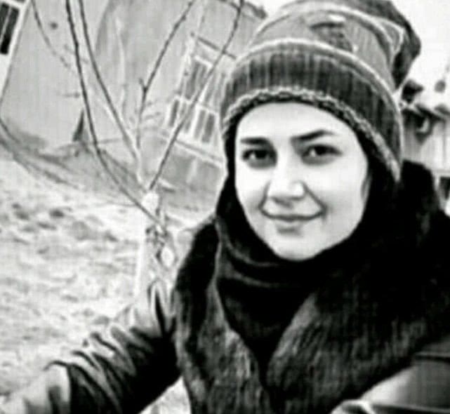 23岁伊朗女足运动员因新冠肺炎去世！生前球场英姿曝光