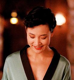 内地美人传下：痴情女真心错付客死异乡，狠角色渡尽劫波顶峰相见