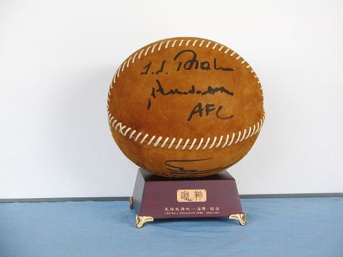 中国国家博物馆蹴鞠纹铜镜,宋代蹴鞠铜镜反映了什么历史