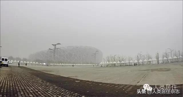 北京首批无人驾驶公交车上线运营,北京绿色公交车视频