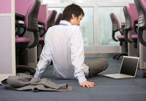 职场里被孤立最好的解决办法,职场孤立边缘化怎么处理