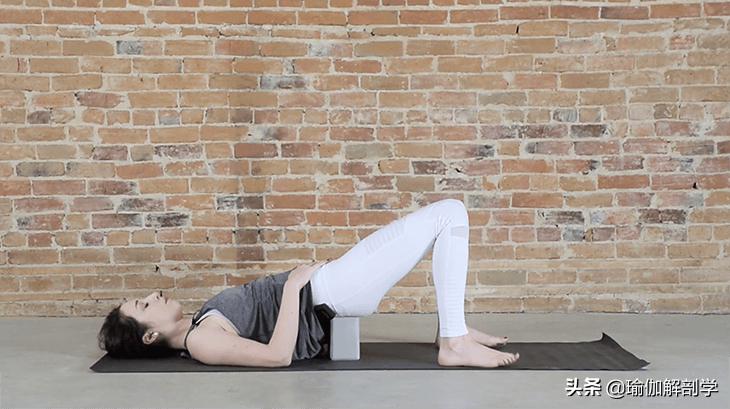 久坐腰痛必练瑜伽动作,腰不舒服适合的瑜伽体式