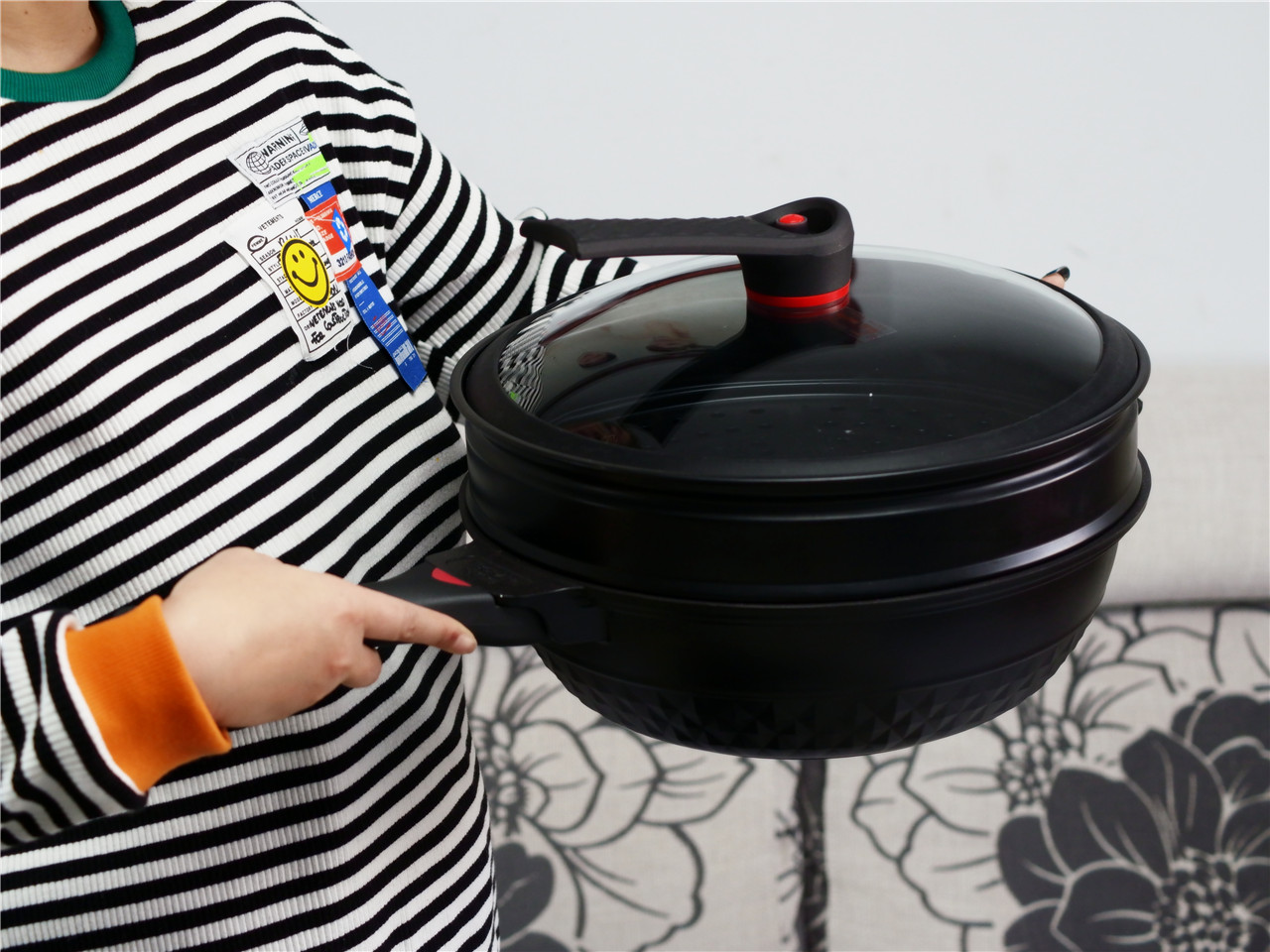 帝伯朗钛金多用深煎锅,帝伯朗和钛金多用锅