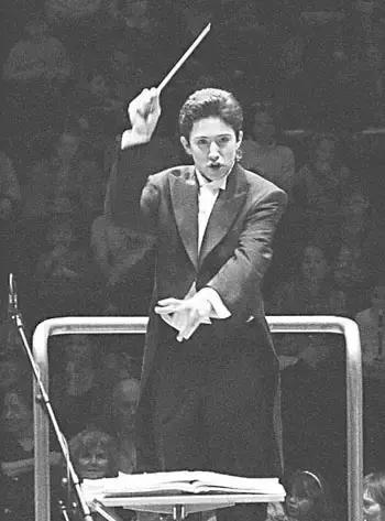 音乐行业哪些职业比较赚钱,那些年薪百万的都是什么行业