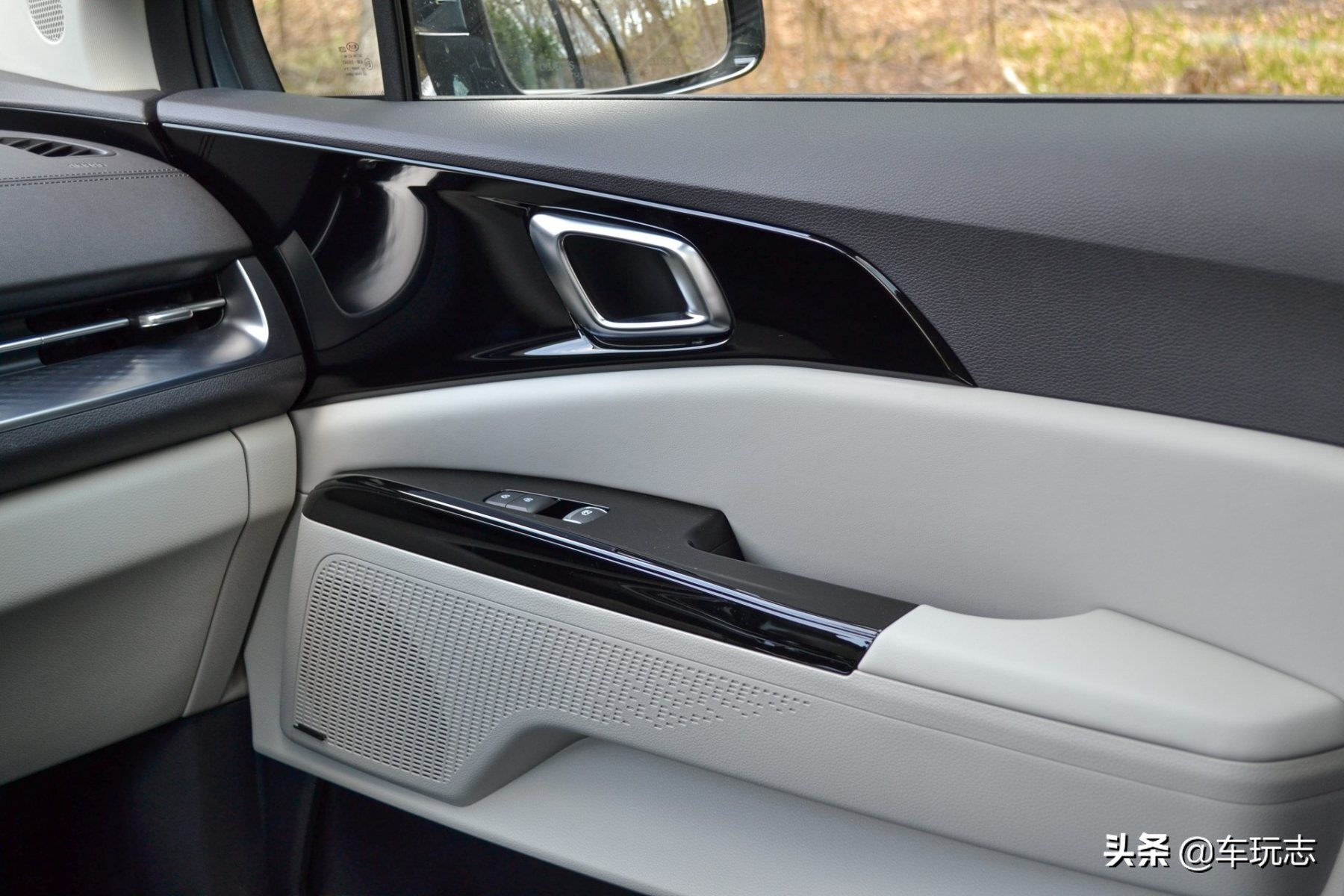 起亚嘉华2022新款图片,新款起亚嘉华商务车图片