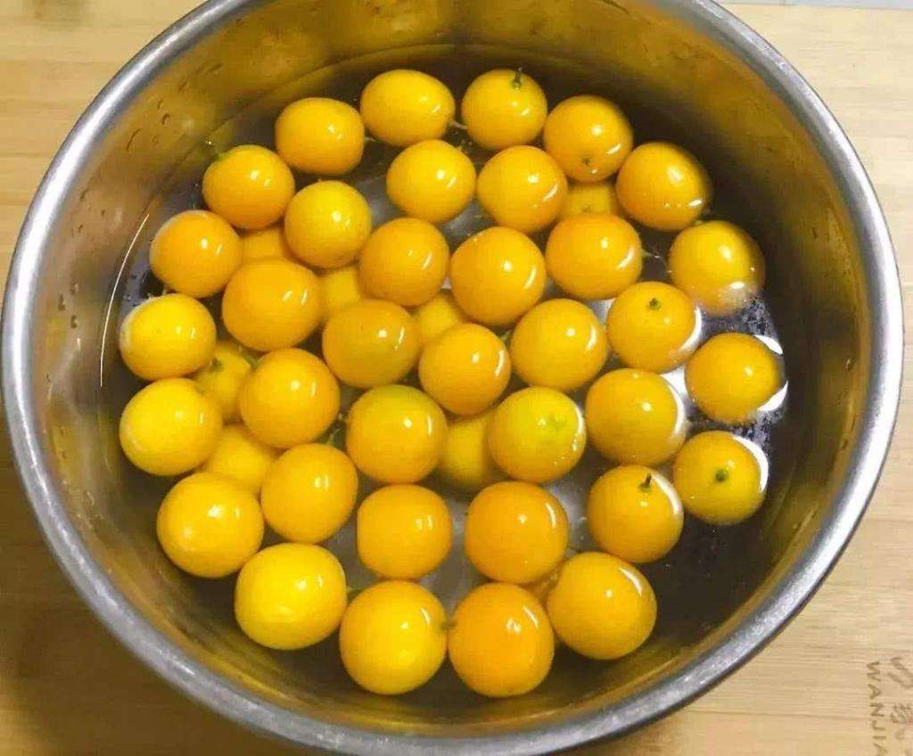 冰糖柠檬金桔膏润肺止咳消食开胃,金桔冰糖止咳法一岁小孩可以喝吗