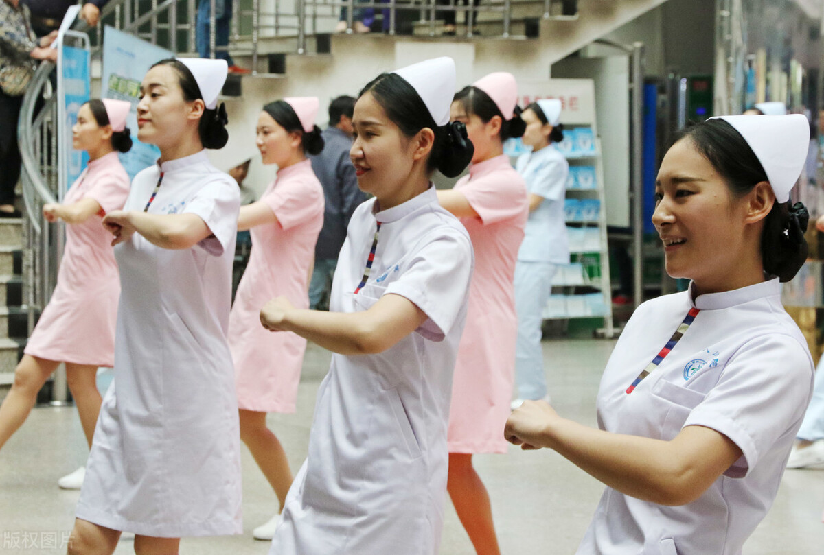 低学历护士就业方向,护士跨行就业方向及前景