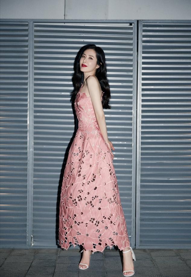 曾黎影视剧旗袍,曾黎旗袍打台球