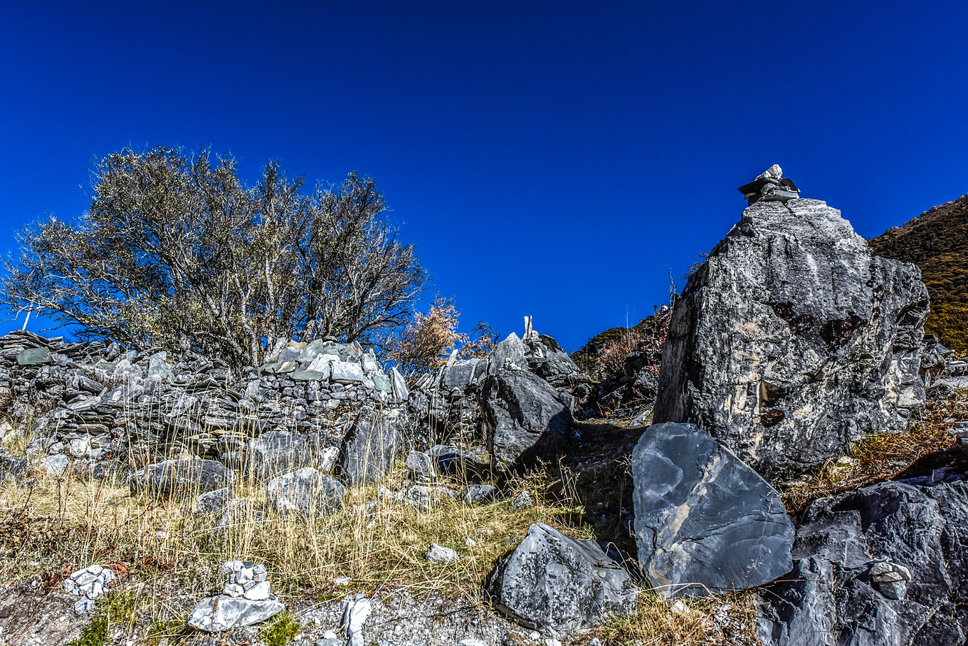 四川甘孜的亚丁稻城,四川稻城亚丁蓝色星球上的净土