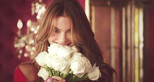 绝了!带着香气*弹炸**逛街,喷一喷袪味留香,吃完火锅衣服不沾味