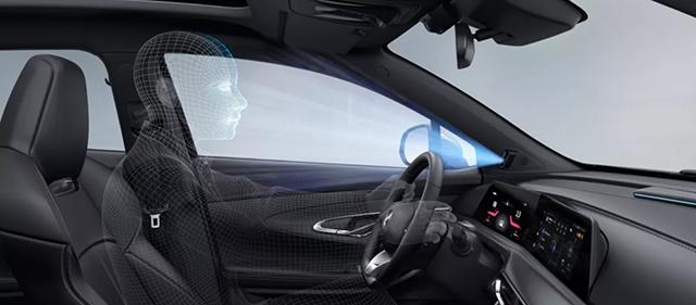 「特车圈」机甲之魂觉醒,是男人就要开……