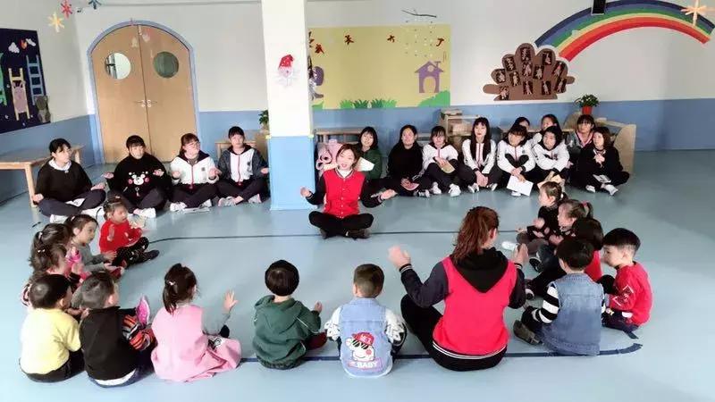 深泉学院幼教专业研学世纪昂立助力人才成长