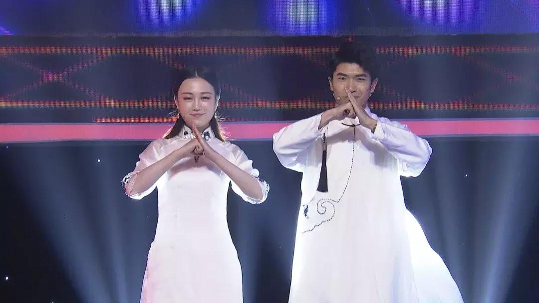 一边bbox一边弹吉他,b-box古筝