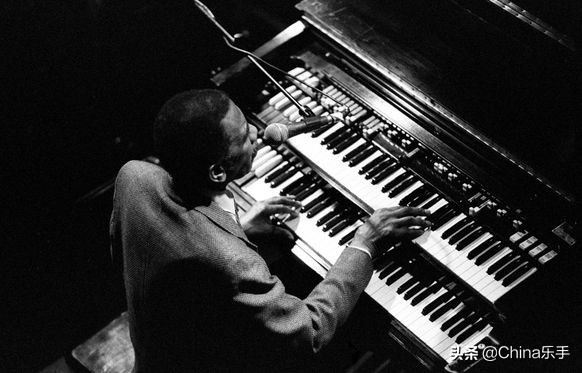 据说,乐队里的键盘手们常用的装备都在这里!