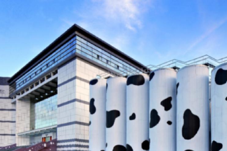 蒙牛与伊利哪个销量更大,蒙牛和伊利是一家集团吗