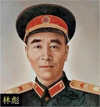 当*德朱**和毛*东泽**在井冈山会师时，十大元帅中的其他9位在哪里？