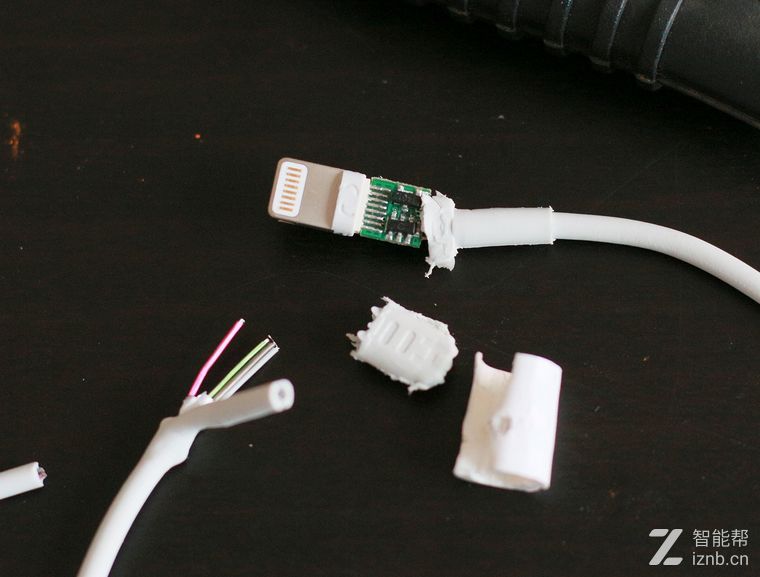 不破坏数据线插头怎么修复数据线,数据线充电线太乱太多怎么存放