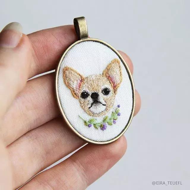 当一个程序员迷上了刺绣，就算手骨折了也无法阻止她……