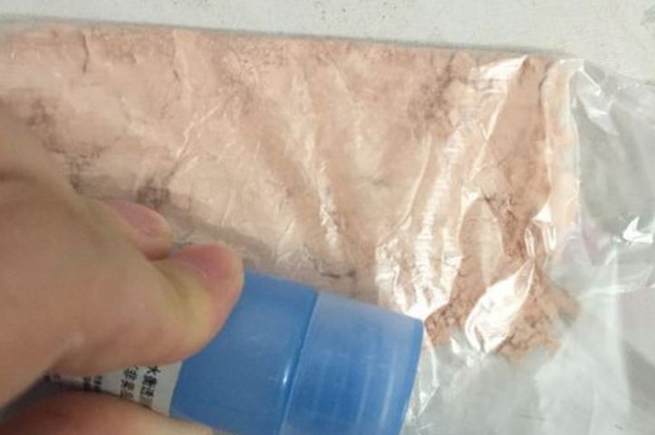 粉饼的功效与作用及用法,粉饼怎么用才有效果