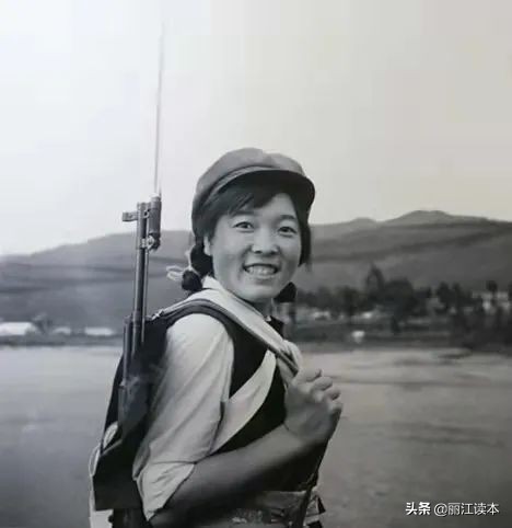 这个为丽江留下经典影像的“80后”纳若，居然上过战场剿过匪