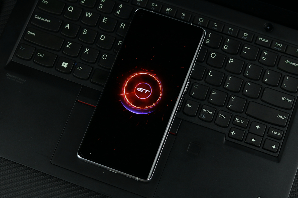 标准“水桶”级配置，realmeGT大师探索版评测，骁龙870+120Hz屏