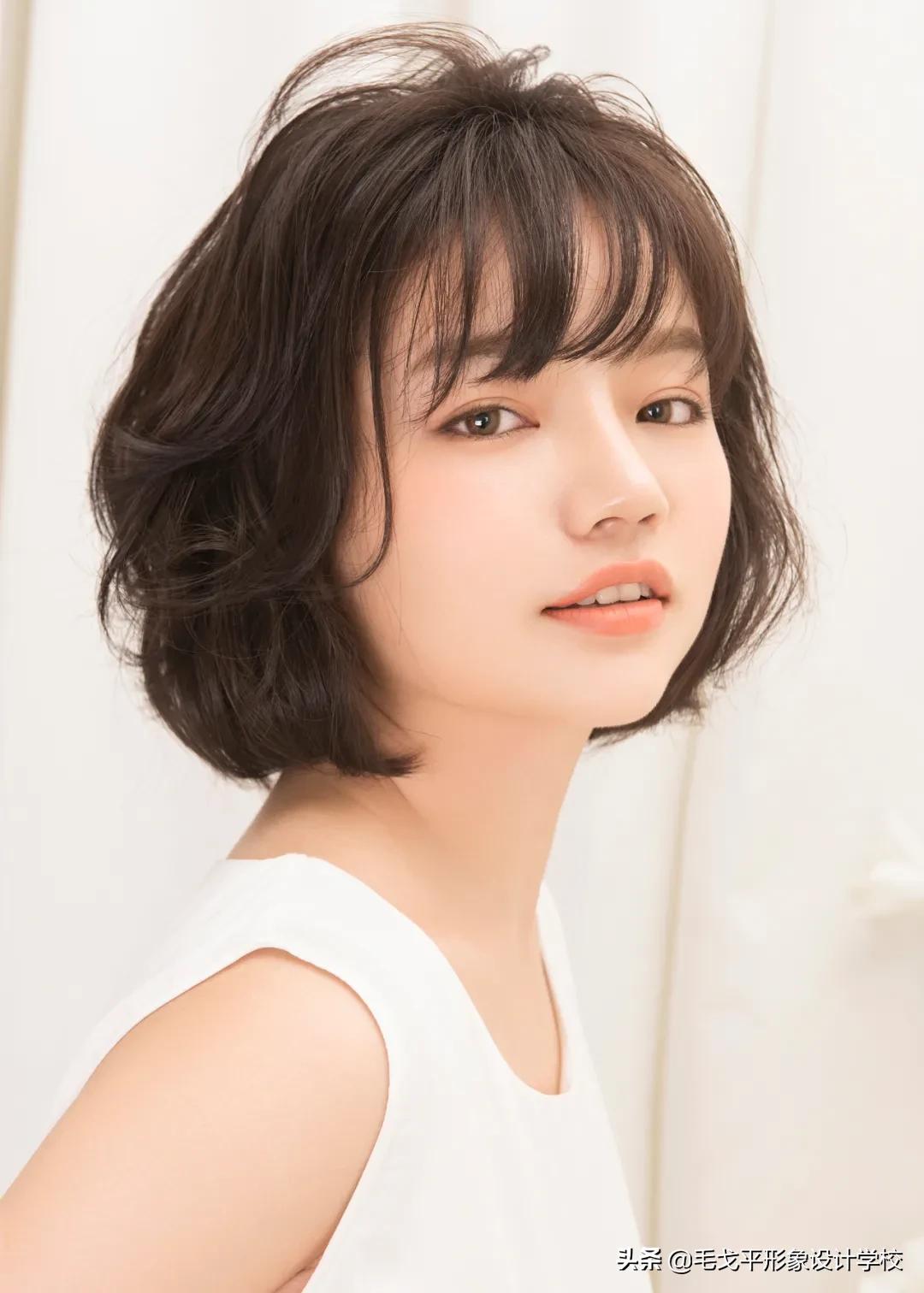 化妆师立体粉底打法,化妆师中庭过长适合什么妆容