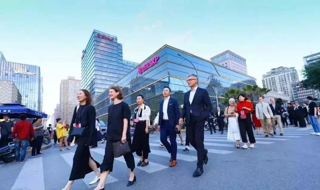 太古里跟兰桂坊,太古里和兰桂坊贰麻酒馆