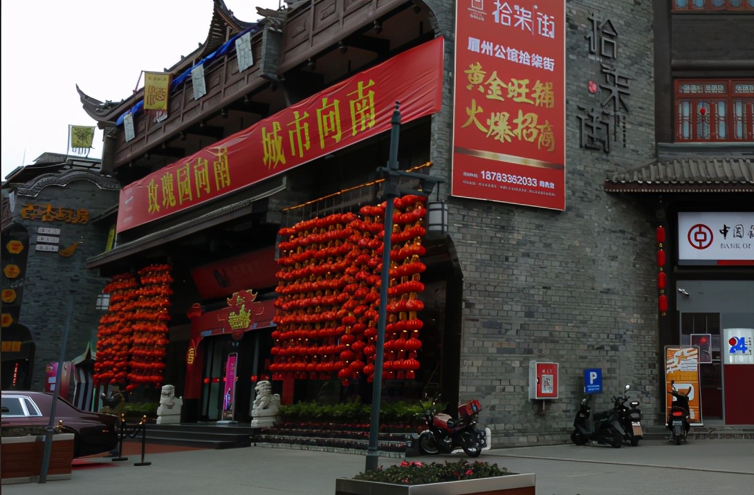 飘窗是否可敲，生活阳台空间易扯皮，玫瑰南湖湾异常泄露一个大瓜