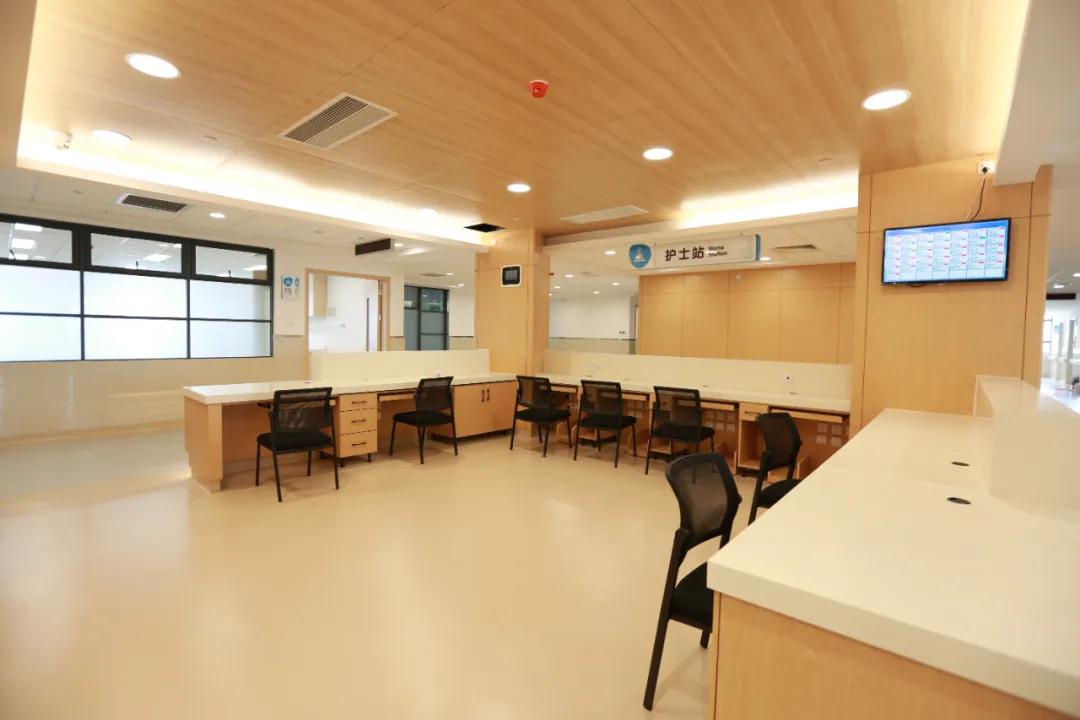 街坊注意!7月18日起何贤纪念医院住院部搬迁至新医疗综合大楼!门急诊和住院已恢复正常诊疗服务