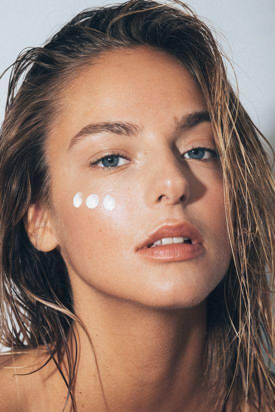 适合日常防晒的防晒霜推荐,一年四季都需要做什么防晒