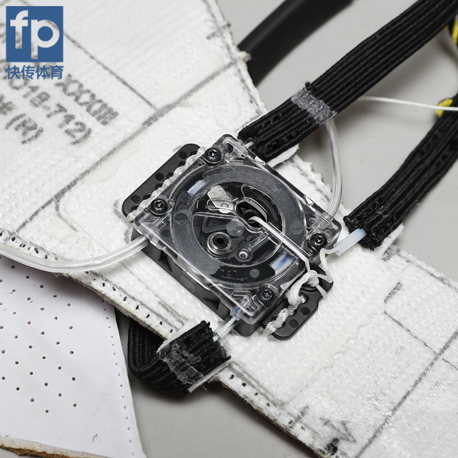 剖开中底寻真相，AJ33卡脚原因大揭秘