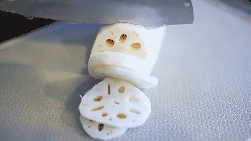 保暖衣女款加绒北极熊,鹅绒做保暖衣