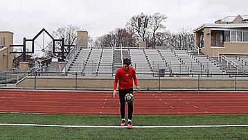 简单易学颠球技巧,八种颠球技巧口诀