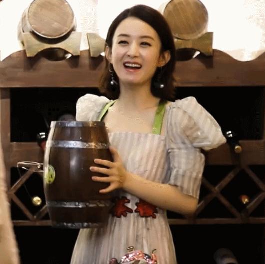 赵丽颖甜美而更坚强,赵丽颖美得让人心痛