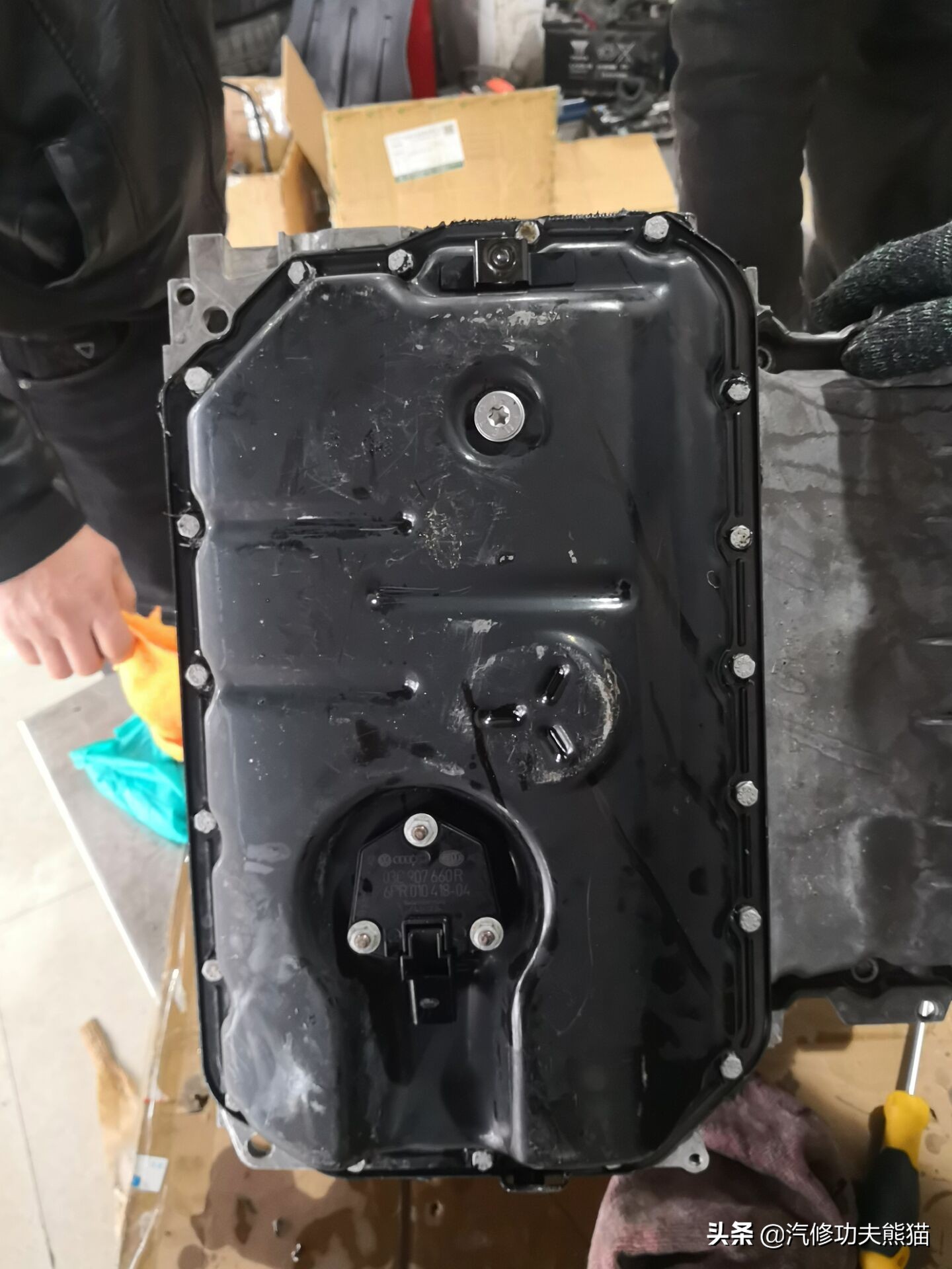 只因修烧机油却被人修到残废！4S拒修！一台奥迪Q7的重生路