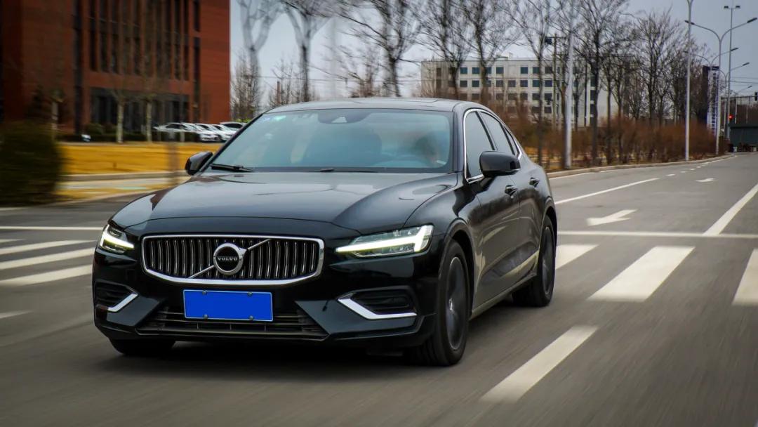 沃尔沃s60弯道减速,弯道小王子沃尔沃s60