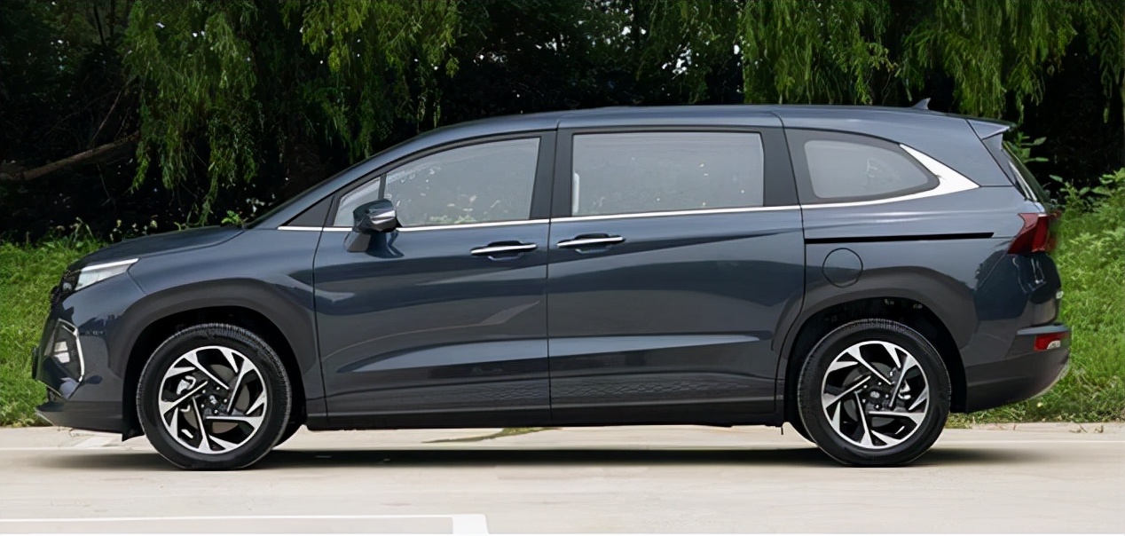 嘉华和库斯途哪个更适合家用,现代库斯途和起亚嘉华哪个大