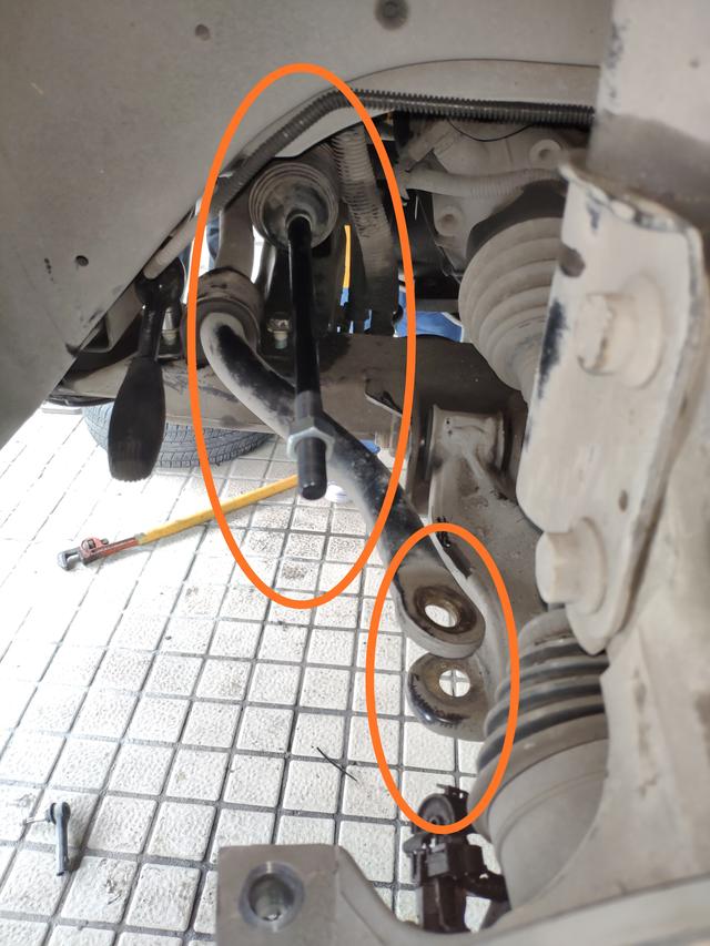 别克君威刹车时方向盘抖,君威遇到坑洼地后轮感觉跑偏