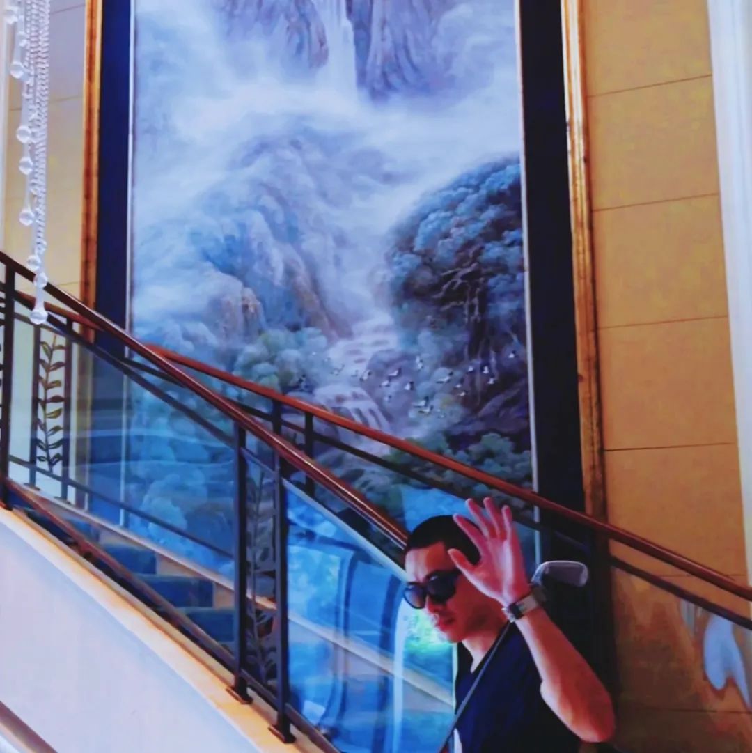 相扑手这么胖为啥日本女孩争着嫁,日本相扑手为什么能娶漂亮老婆